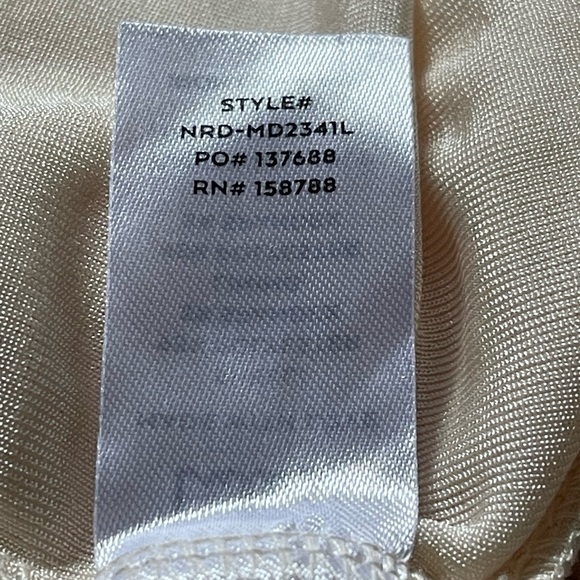 NWT Lulu’s Dreamy Date Surplice Midi Dress in Champagne Size Medium - Picture 12 of 12